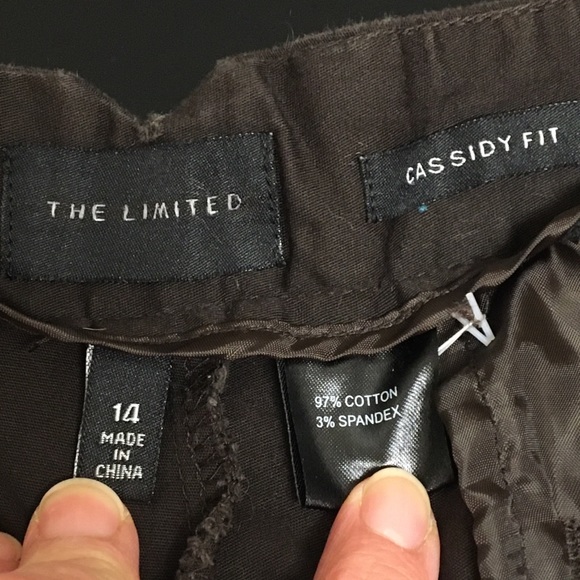 Limited Cassidy fit shorts, dark brown, size 14 - Picture 4 of 6